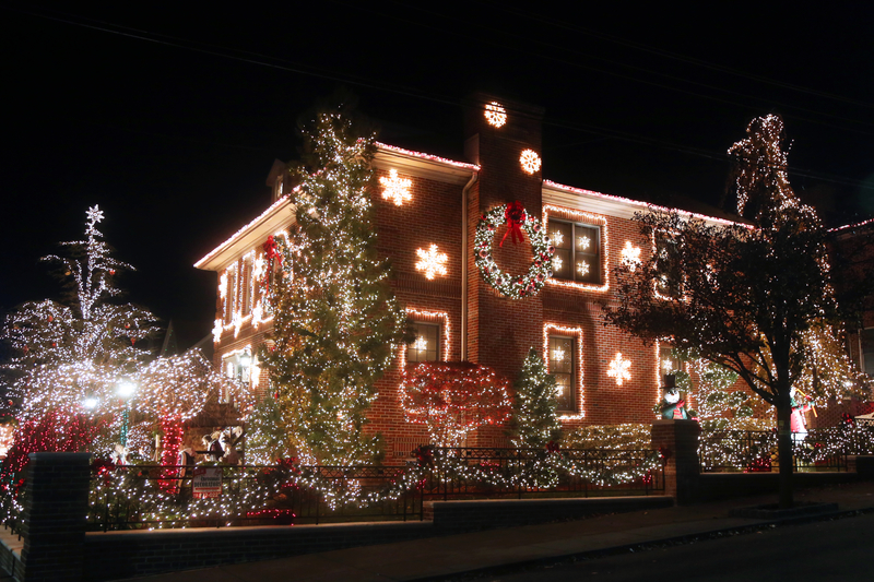 Wonderlijk Wil je buiten kerstverlichting ophangen? Hier een aantal tips SG-43