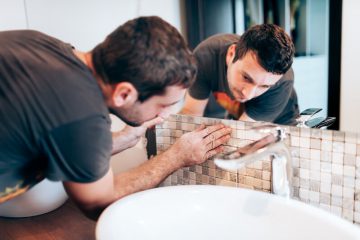 Het nieuwe verbouwen renoveer je keuken of badkamer budgetvriendelijk